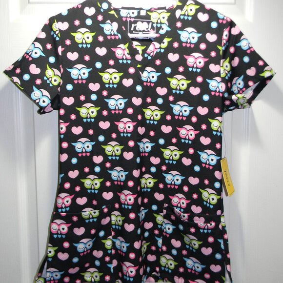Revel Premium Stretch Scrubs Black Owl Hearts Lucy Valentine's Day XS NWT Pocket - Picture 1 of 4